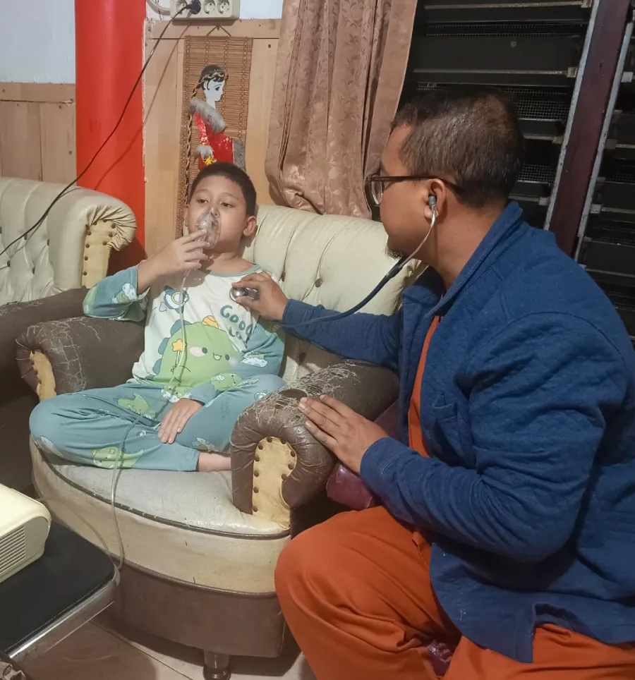 alat nebulizer portable home visit Syifa Home Care Jakarta Timur